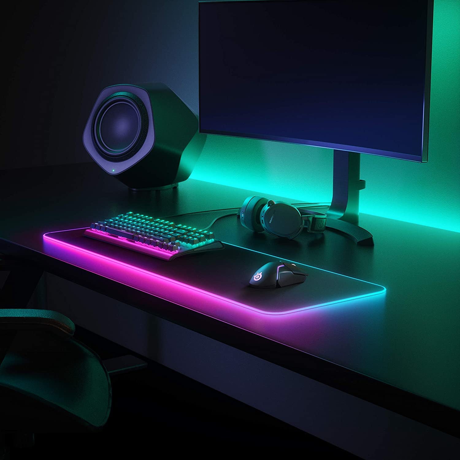 XL RGB Prism Gaming Mouse Pad - Premium Cloth Design for Desk Coverage